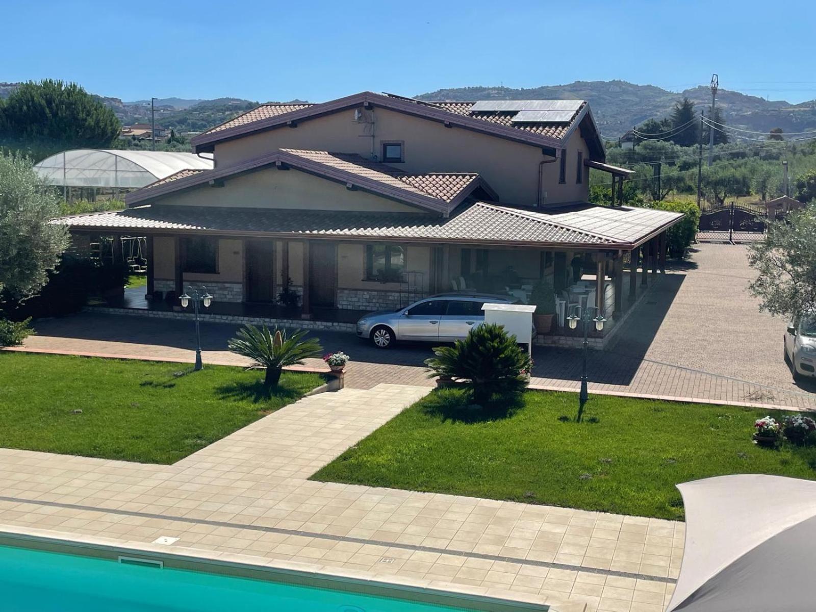 Bisignano Agriturismo Albachiara מראה חיצוני תמונה